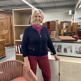 Marguerite, bénévole à la boutique depuis 2 ans